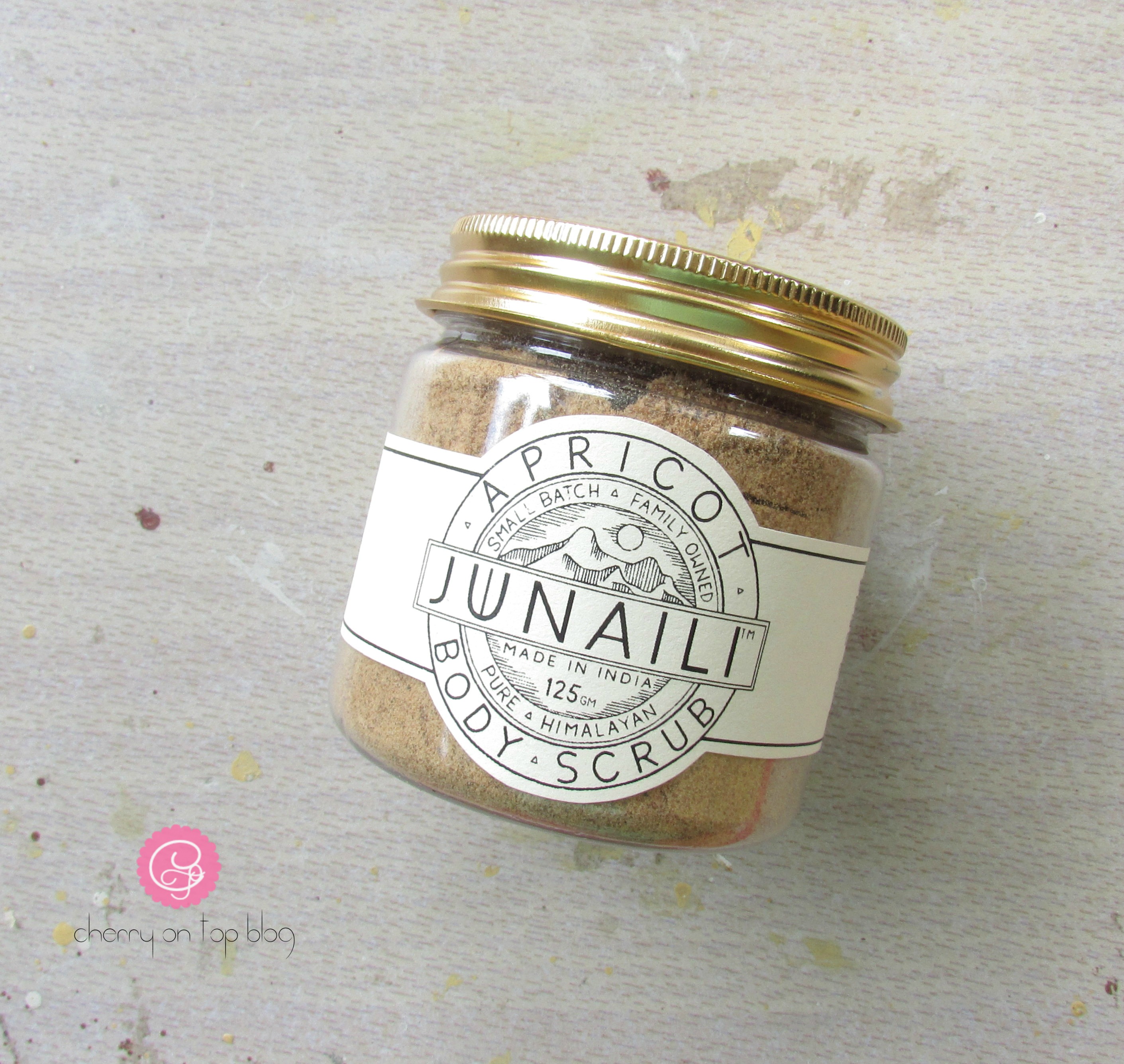 Junaili Apricot Body Scrub| Cherry On Top