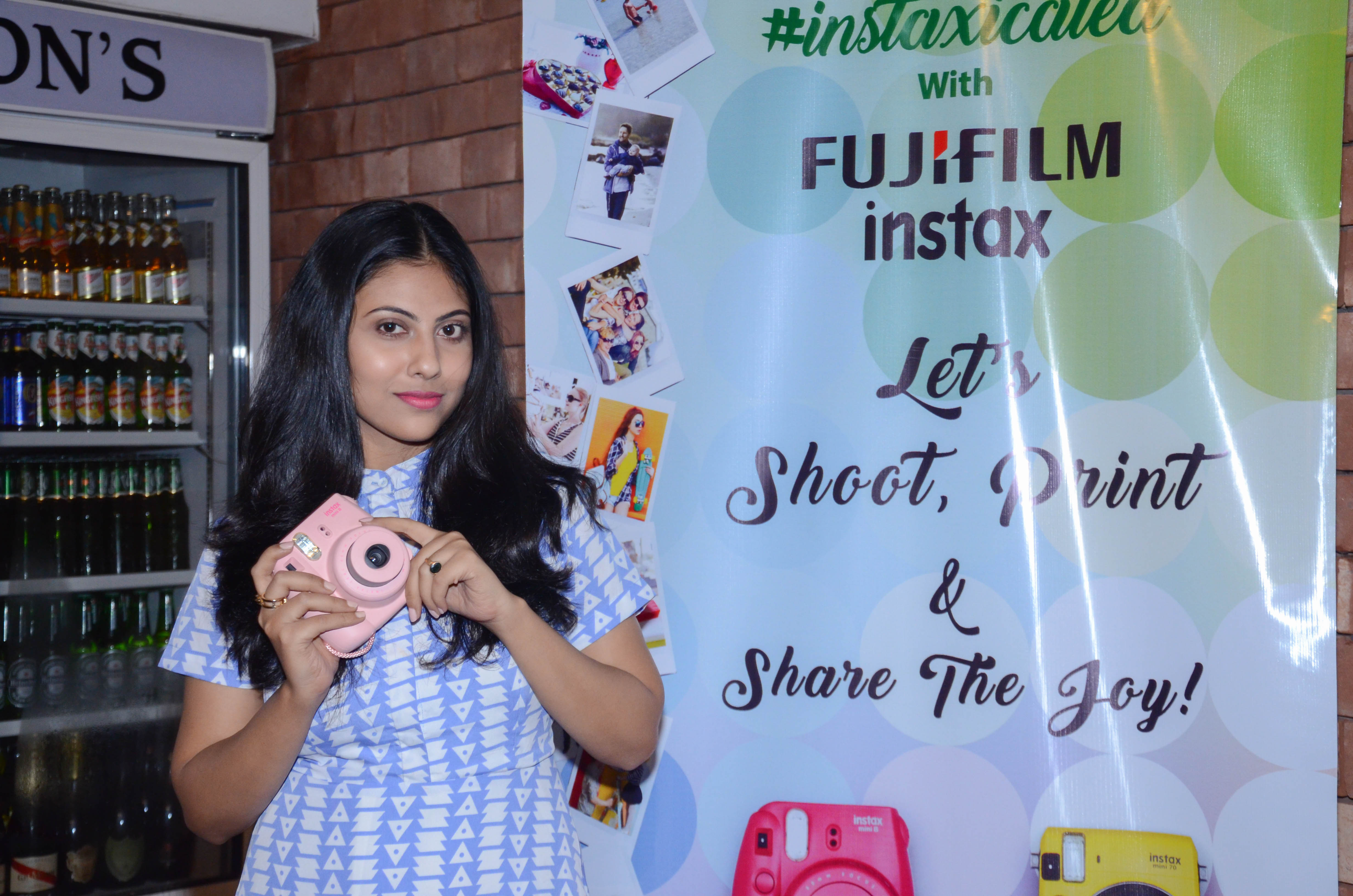 Got #instaxicated with Fujifilm Instax- Kolkata Bloggers' Meet | Cherry On Top