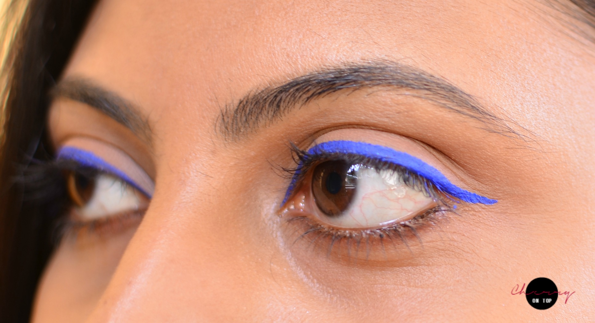 matte blue eyeliner