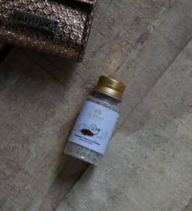 What's in My December 2017 Fab Bag | Alanna Brightening Face and Body Scrub