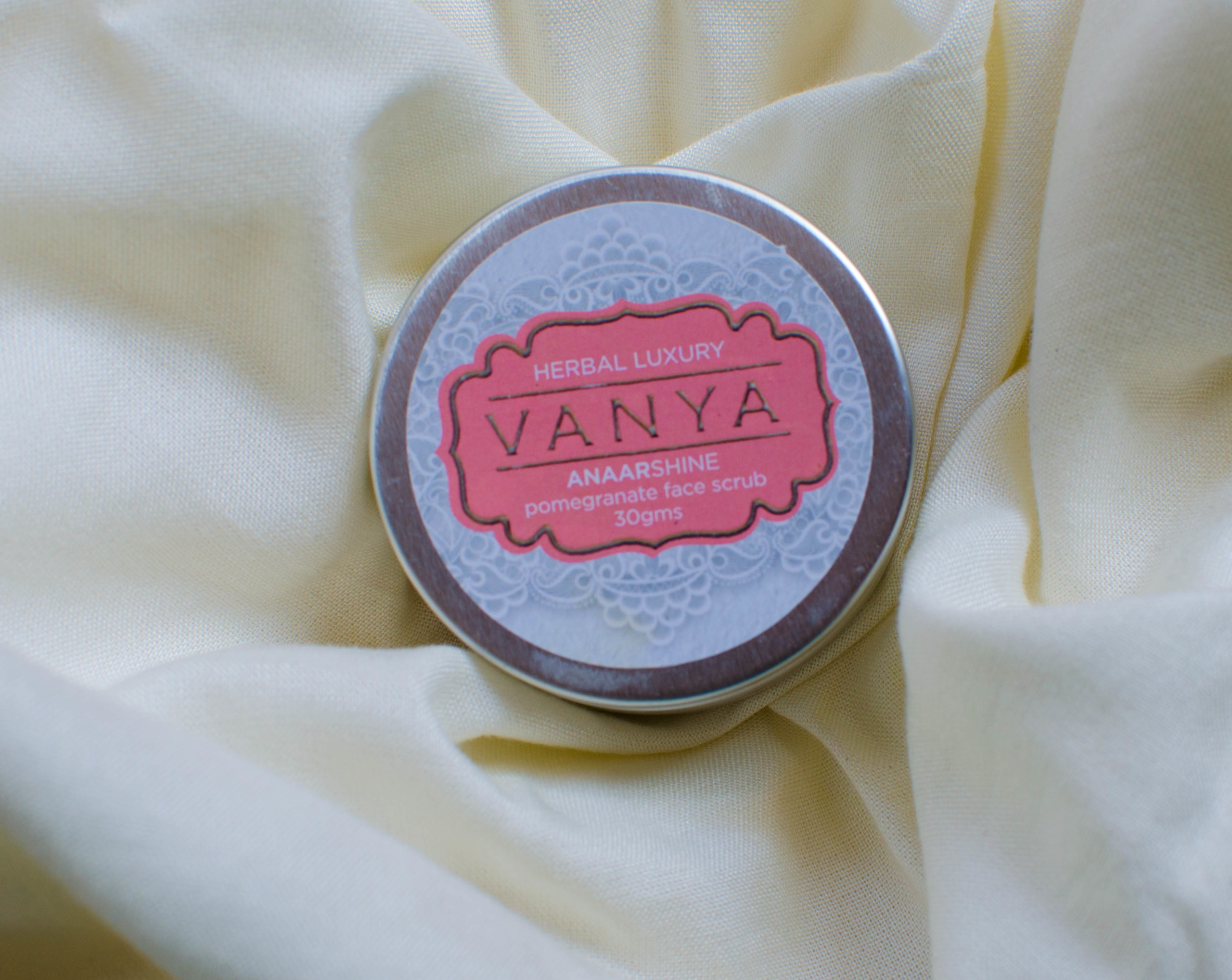 Vanya Anaarshine Pomegranate Face Scrub Review | Cherry On Top