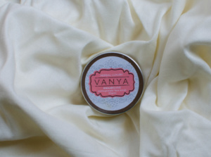 Vanya Anaarshine Pomegranate Face Scrub Review | Cherry On Top
