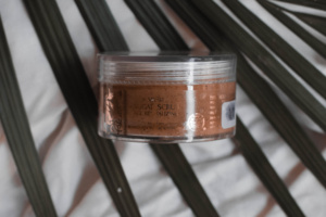 Vasu Kumkumadi Thailam Sugar Scrub Review | Cherry On Top