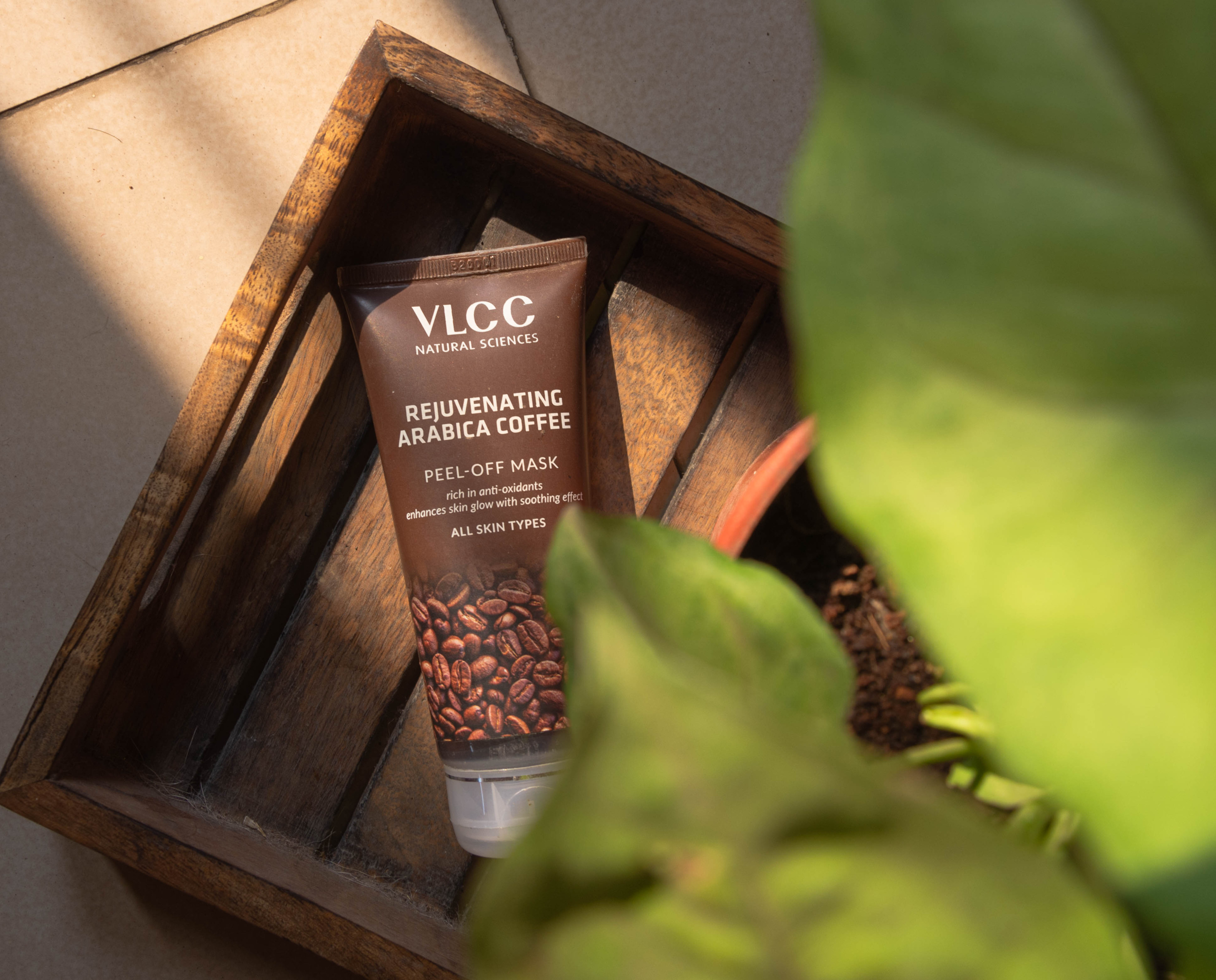 VLCC Rejuvenating Arabica Coffee Peel-off Mask review