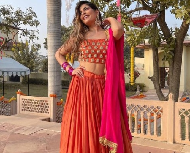 cropped-Kritika-Khurana-in-Lehenga.jpg
