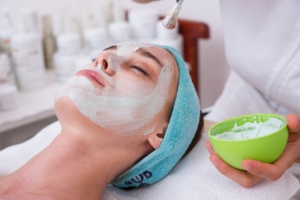 deep cleaning facial- cherry on top blog