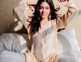 Everything you need to know about chikankari kurtis