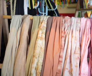 Tips to Use Dyed Fabric This Festival Season