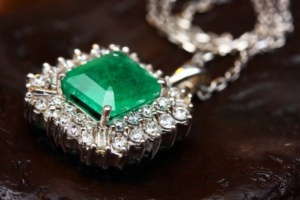 Emerald gemstone maintenance